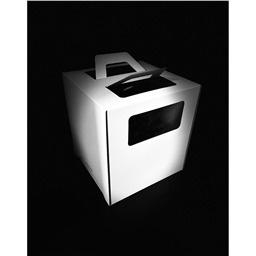 ОПТ 50! ! Коробка для торта 28х28х30 см с окном, с ручками (микрогофрокартон)